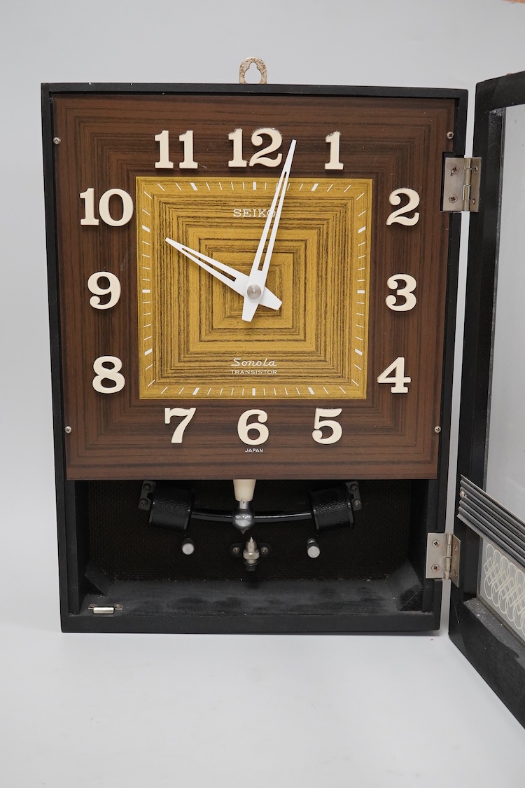 A Seiko Sonola Transistor wall clock, 32.5cm high x 23cm wide